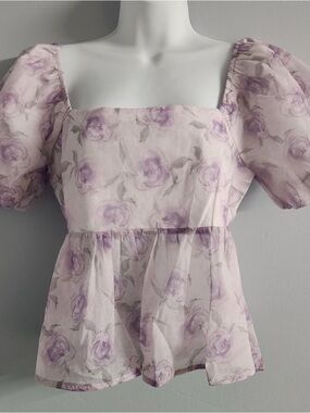 Francesca’s floral Puff-Sleeve Top - Lavender